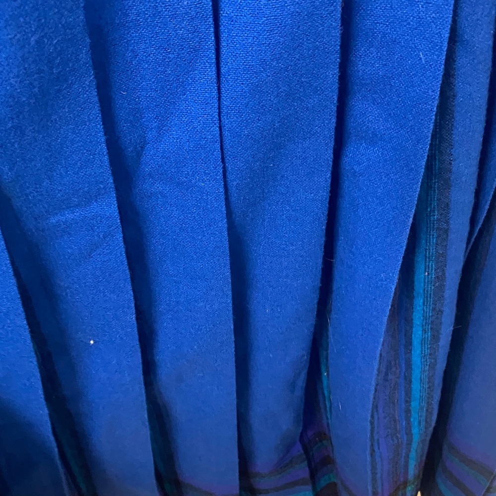 Pendleton vintage Royal Blue - Wool Pleated Midi Skirt - 34” waist - Picture 4 of 9